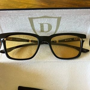 Dita - Avec Glasses yellow lenses